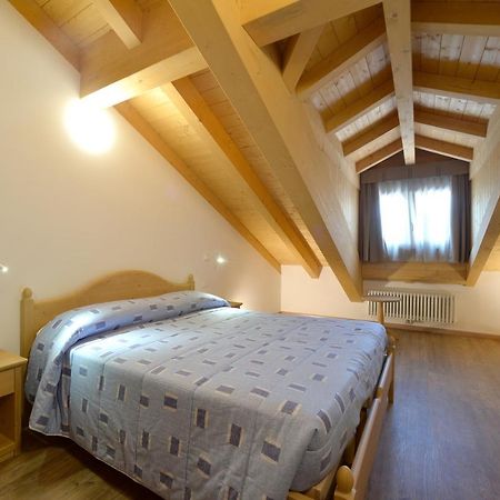 La Casa Al Noce Aparthotel Mezzana  Εξωτερικό φωτογραφία