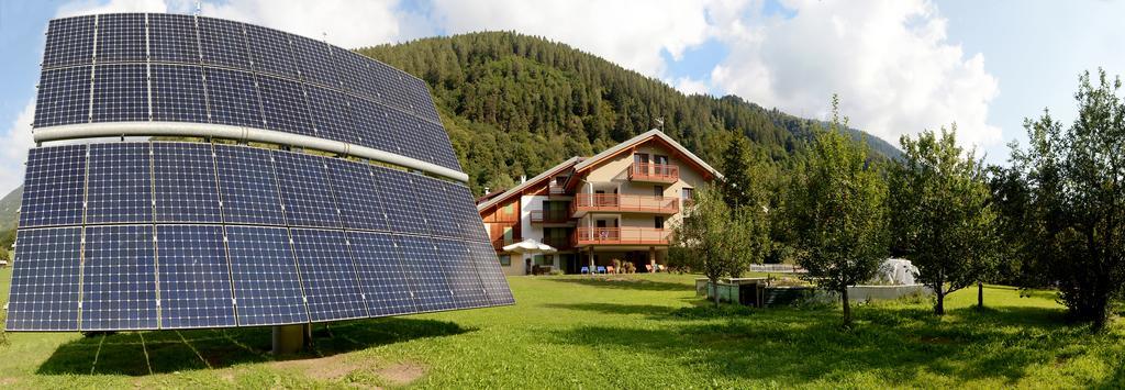 La Casa Al Noce Aparthotel Mezzana  Εξωτερικό φωτογραφία