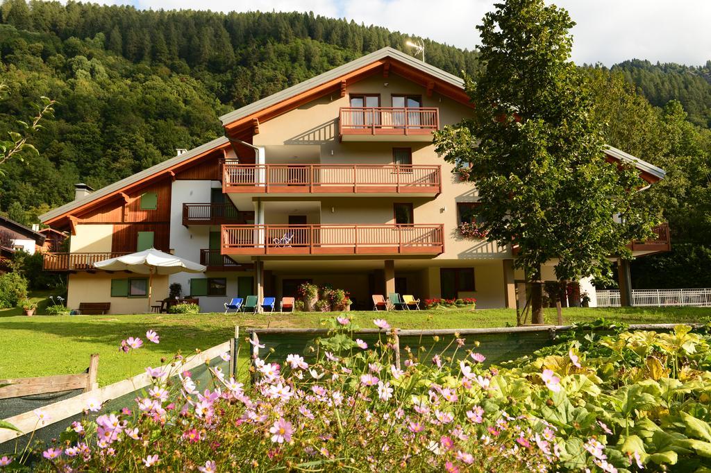 La Casa Al Noce Aparthotel Mezzana  Εξωτερικό φωτογραφία