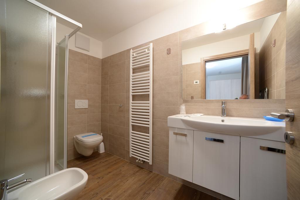 La Casa Al Noce Aparthotel Mezzana  Εξωτερικό φωτογραφία